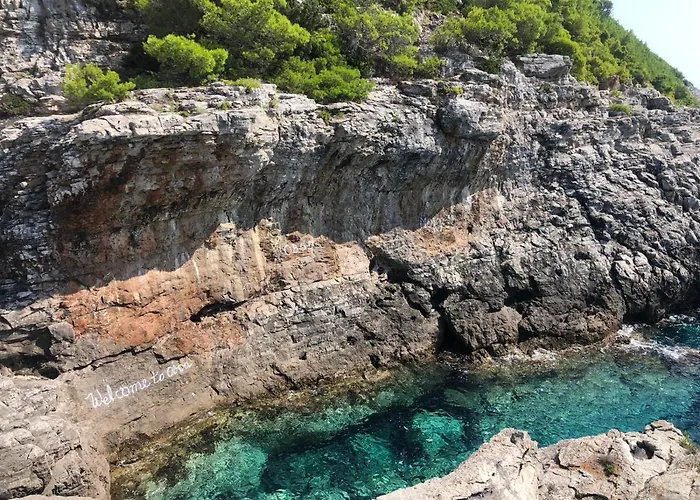 Izabela With Swimming Pool *