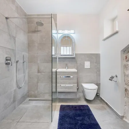 Izabela With Swimming Pool Apartment Babino Polje